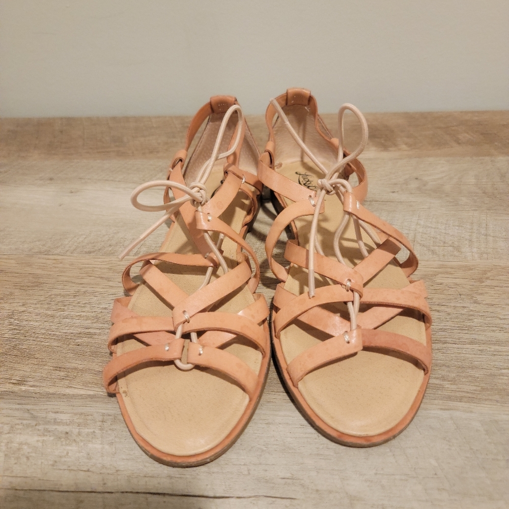 Lucky Brand Davina Beige Leather Strappy Sandals